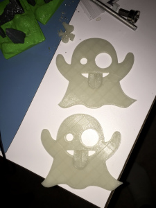 Emoji Ghosts in glow in the dark 