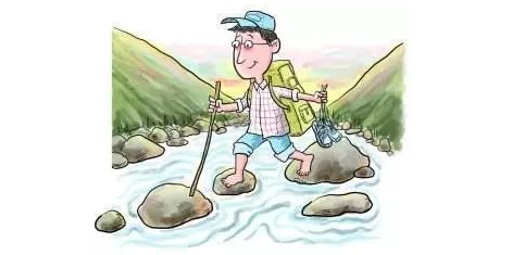 多摸石头过河