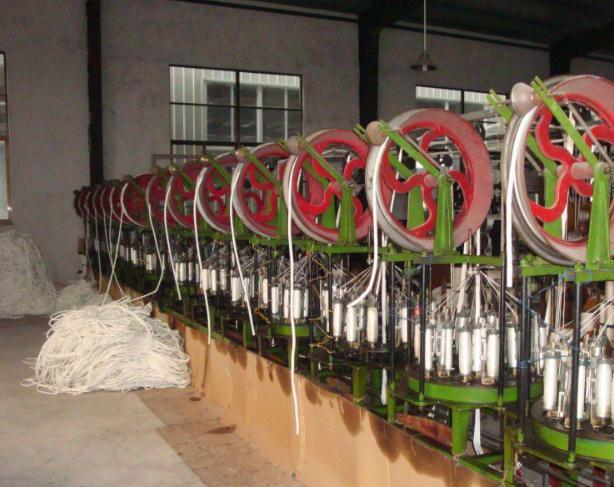 他回到家乡贷款创业，如今公司年产值100万美元