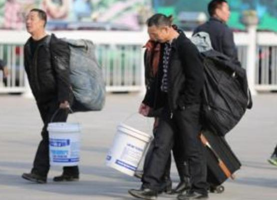 返乡农民工靠千元起步，发展中药产业，注册合作社带领农户致富