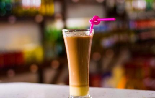 小伙创业做奶茶，兢兢业业把奶茶店已经扩张到了10家分店