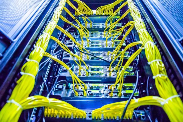 香港服务器比国内的好？为什么越来越多的企业选择香港服务器