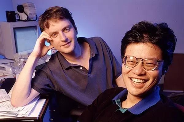 述说互联网1.0时代的巨头Yahoo的25年消亡史，传奇巨头落幕的故事