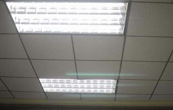 不甘于平凡，他靠借钱入行做电器生意，年销售额竟突破亿元？