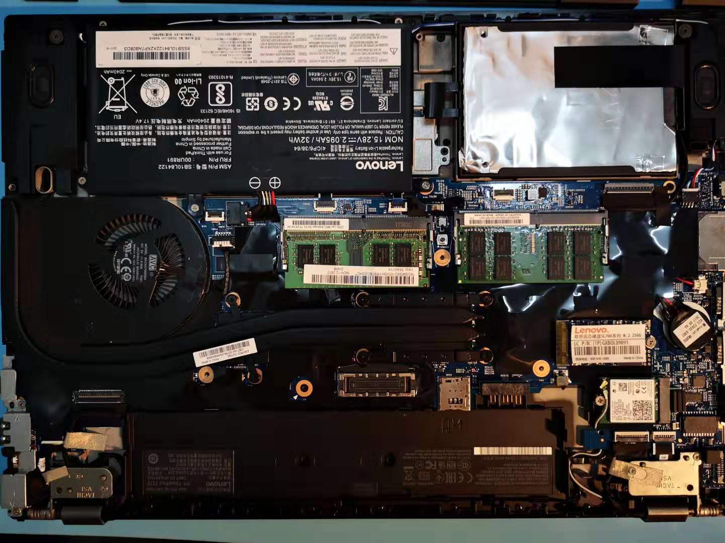 thinkpad t570更换内存条教程