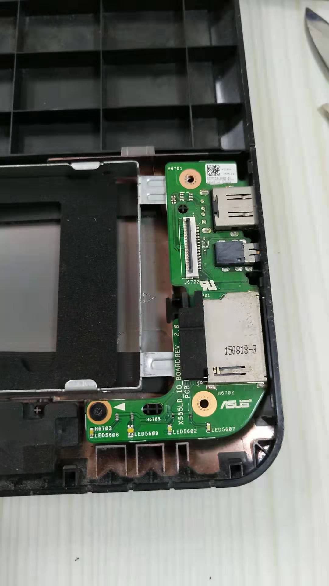 华硕vm510l拆机换固态硬盘