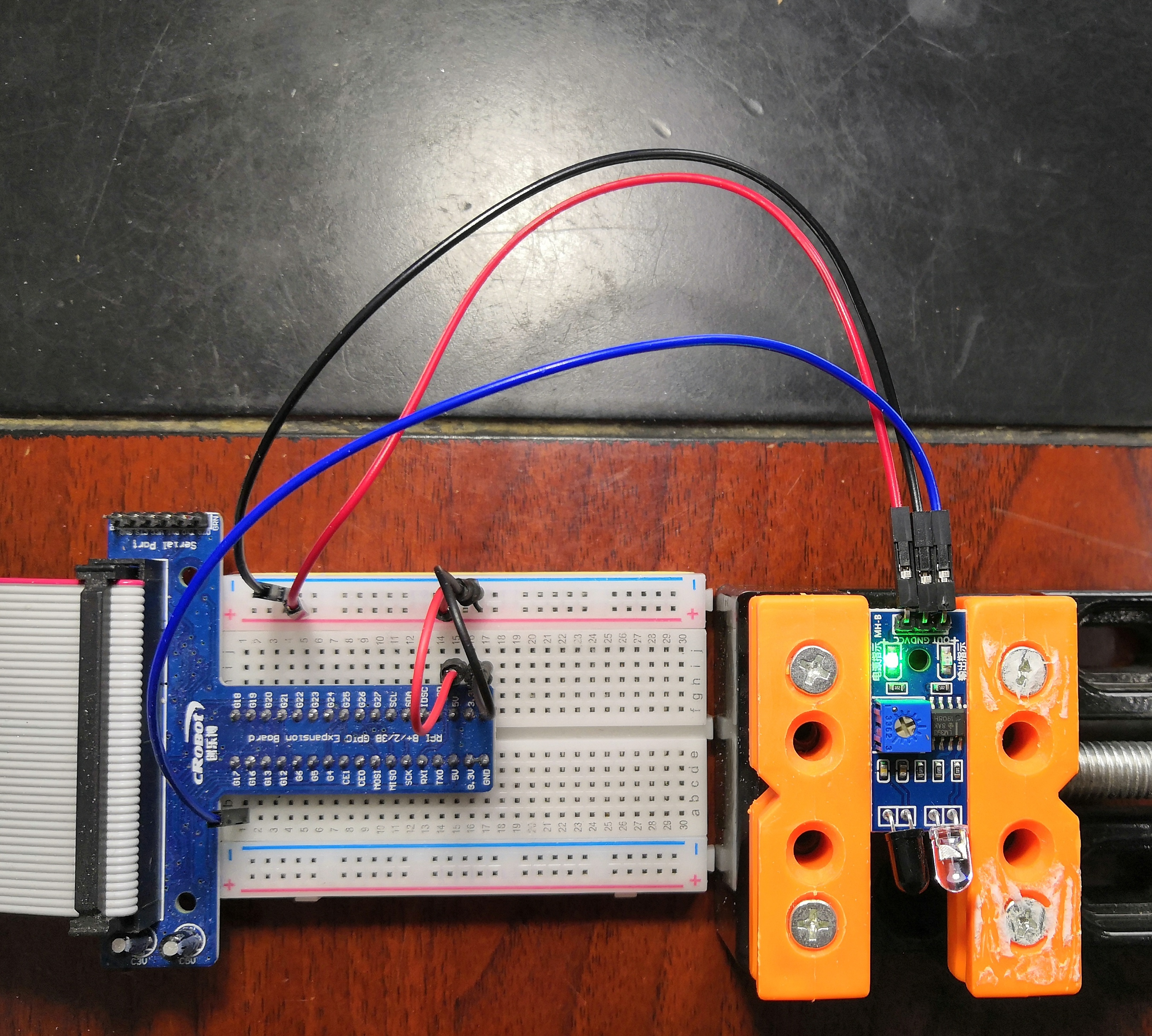 红外避障传感器实验接线图