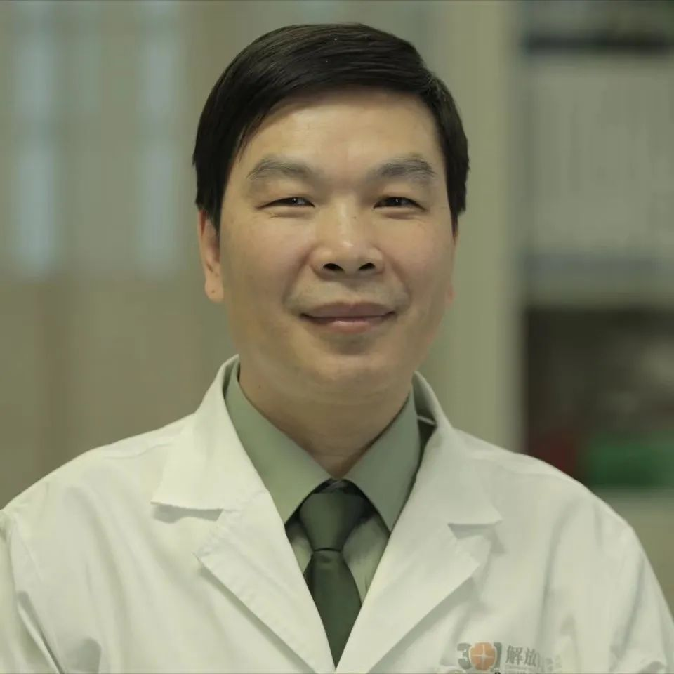 必看他不在手术室竟为患者实施脑手术