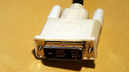 显示器的 vga,hdmi,dvi 和displayport接口有什么区别?